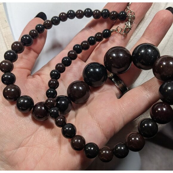 Black And Brown Graduated Beaded Necklace - Picture 4 of 8